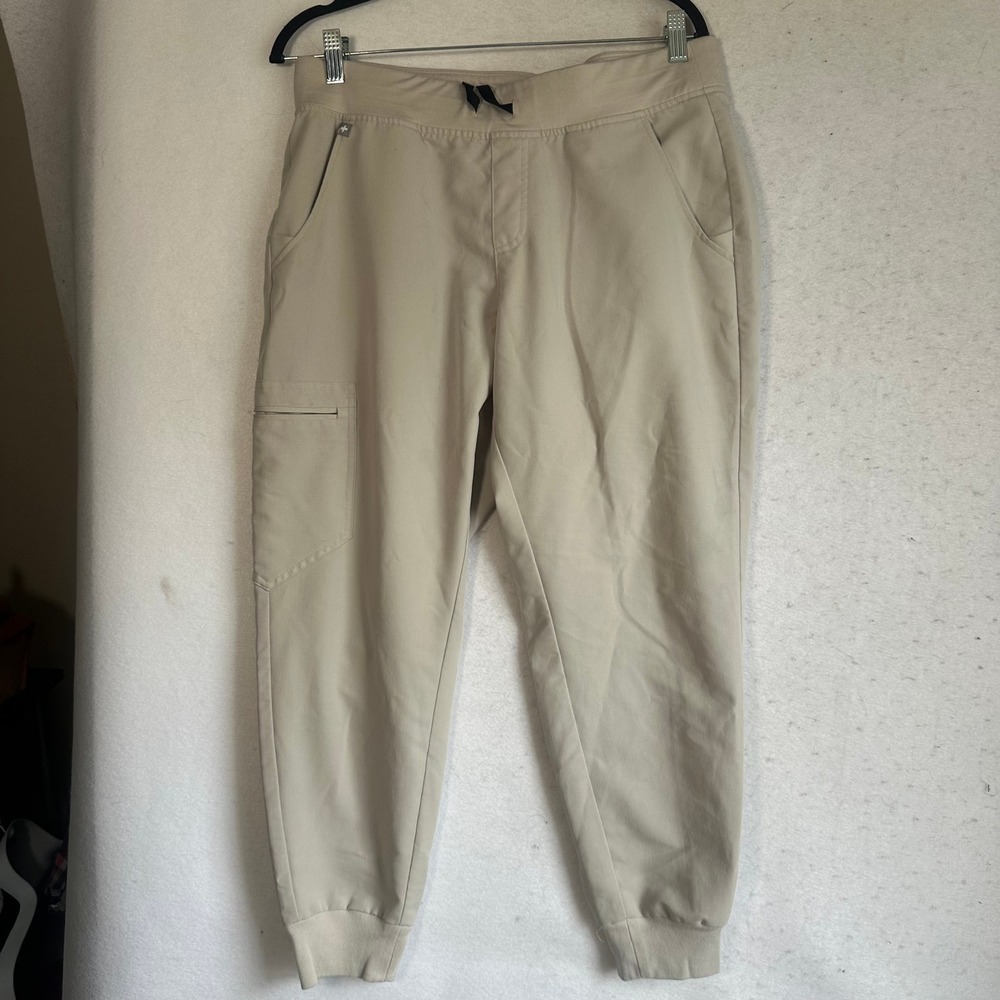 Figs Women's Jogger Scrub Pants in Khaki